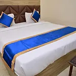 The Seven\'S Hotel